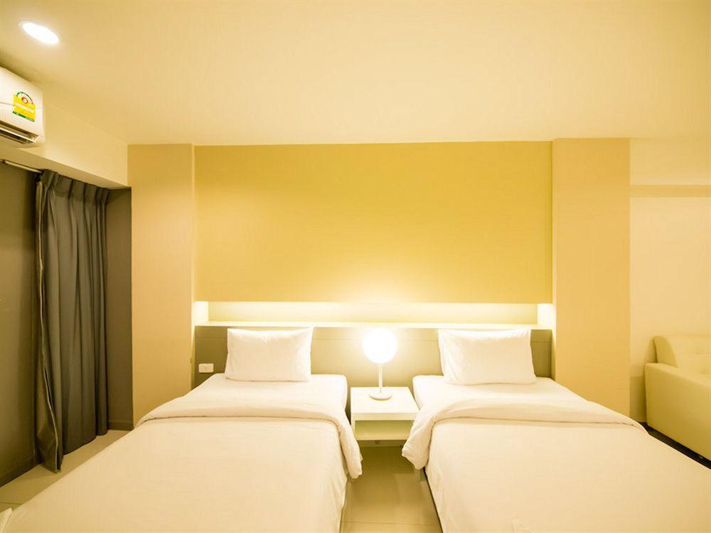 Myhotel Cmyk@Ratchada Banguecoque Exterior foto